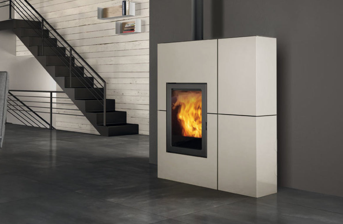 Stufa a Pellet EdilKamin Modello Blade 12++ Evo Profondità Ridotta cm 34,5 Colore Acciaio Bianco