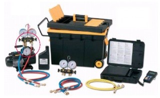 Kit de charge et d'aspiration universel CADDY 100 avec manomètre et balance de 100 kg