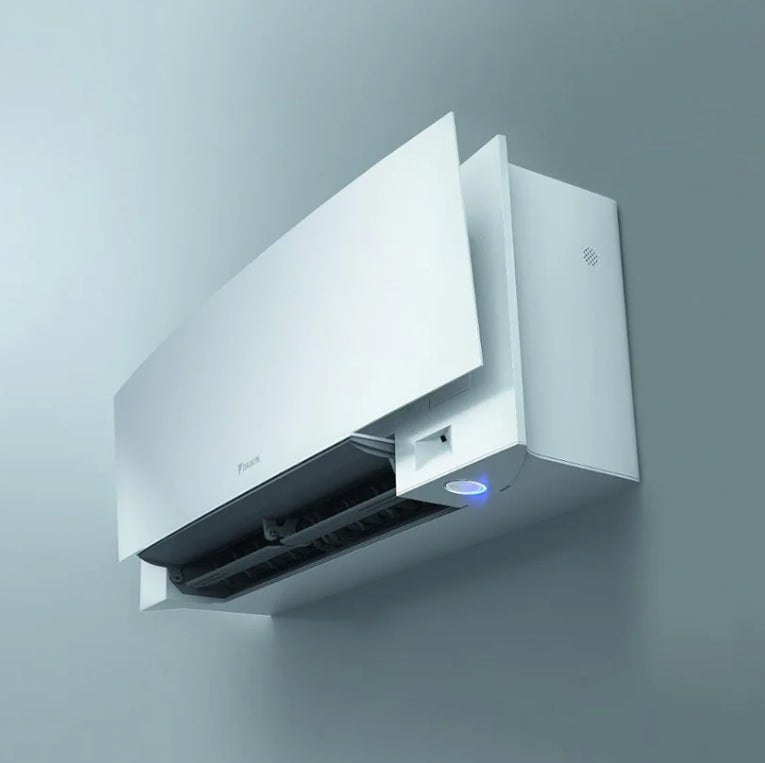 Condizionatore Climatizzatore Dual Daikin inverter Emura White Wi-Fi R-32 Bluevolution 7000+9000 BTU 2MXM40N9/A(9)