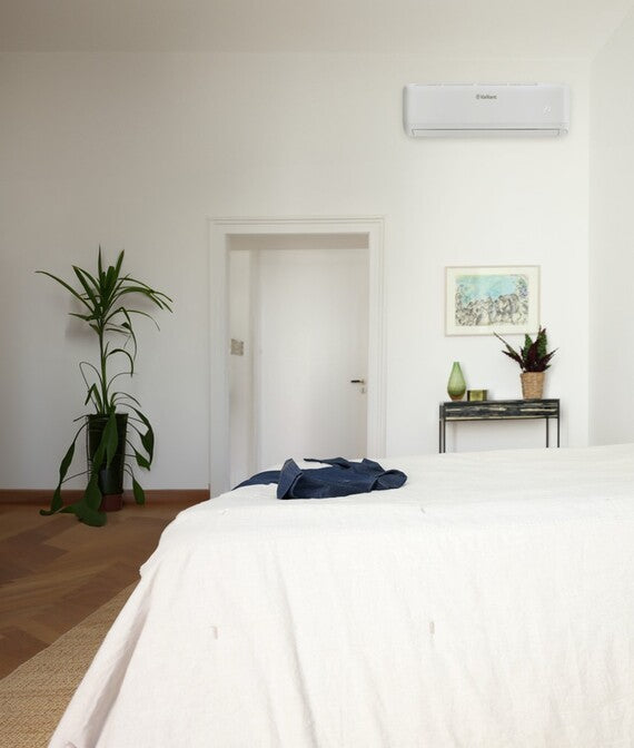 Condizionatore Climatizzatore Vaillant Monosplit Inverter R-32 climaVAIR Pro 12000 BTU Wi-Fi Integrato VAIB 1-035 WNI
