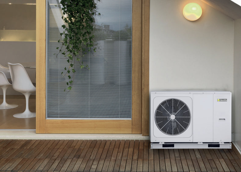 Pompa di Calore Idronica Beretta Modello HYDRO UNIT M 014 Monofase R-32 Aria-Acqua Cod. 20203659 - Comando Incluso