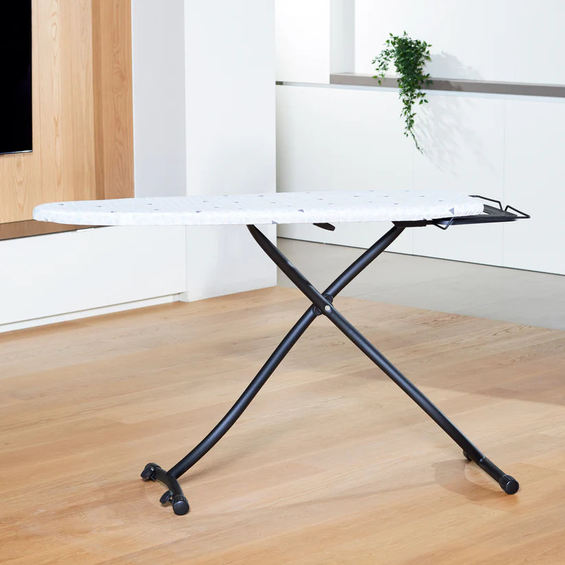 TABLE À REPASSER PEINTE « ANDY/GIMI CM.126X45 » (LOT DE 2)