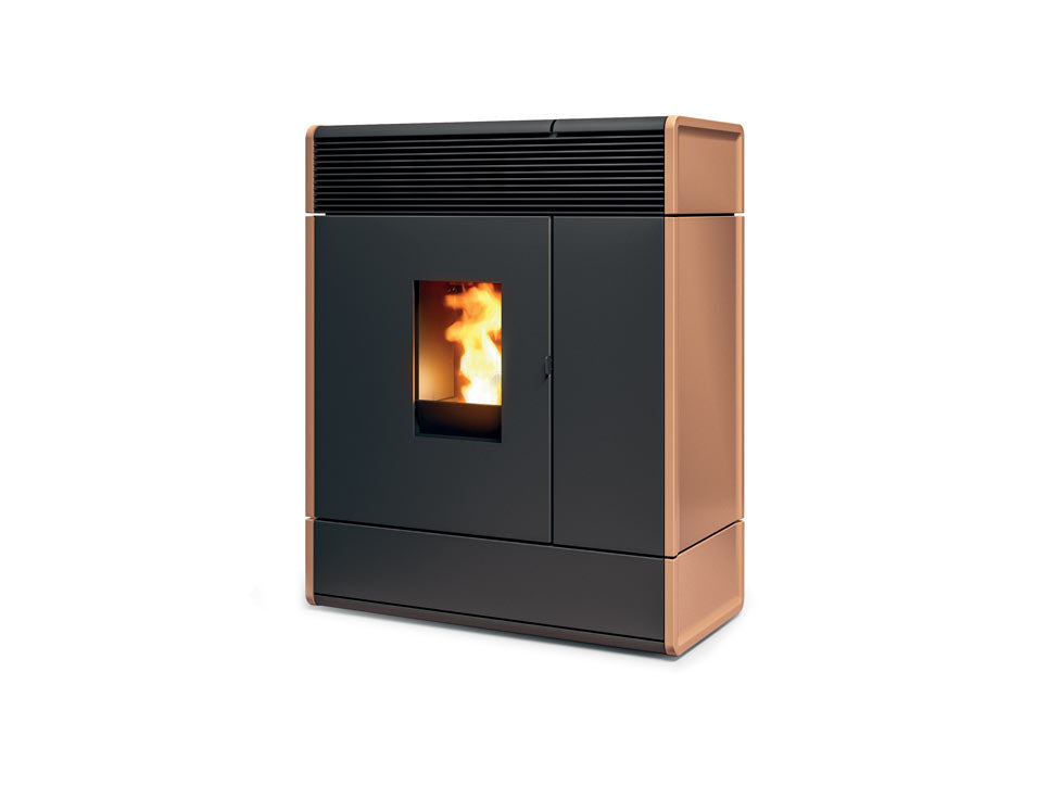 Termostufa a Pellet Slim MCZ Aki Hydromatic 24 R Maestro Plus Da 24 Kw Vari Colori