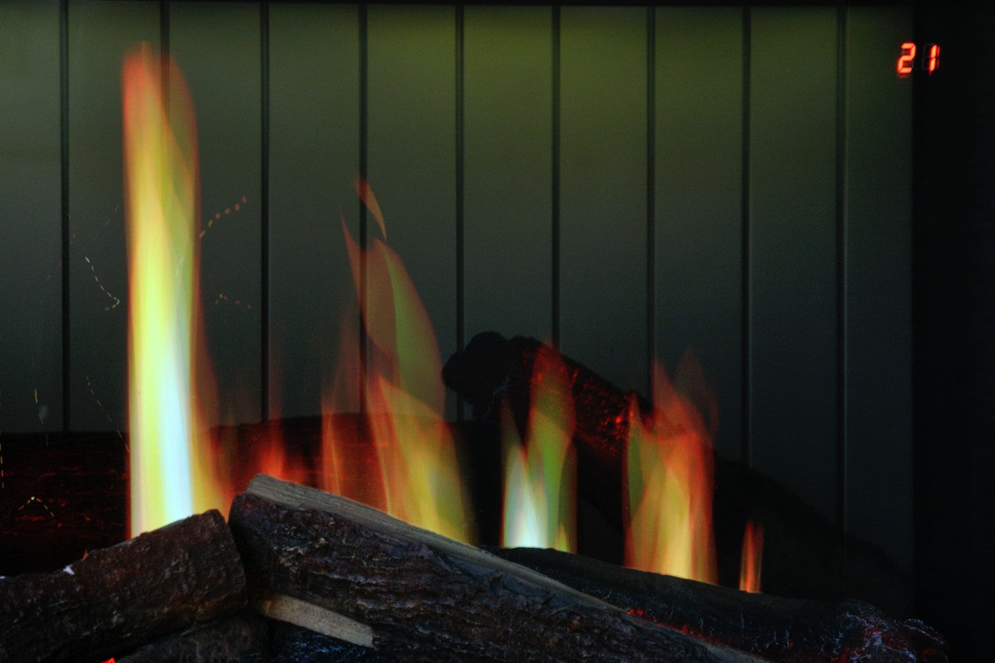 Camino Elettrico ad Alta Definizione MaisonFire Modello ENCANTO 70