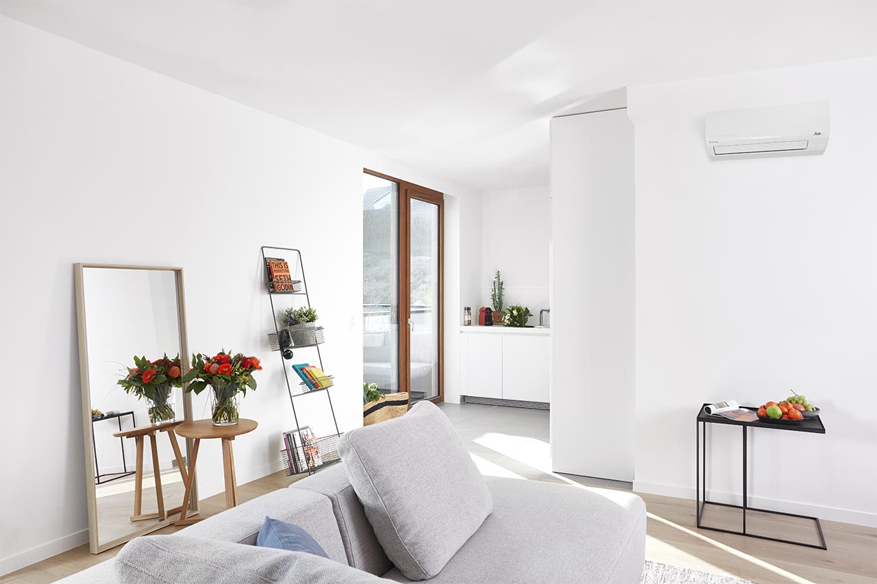 Condizionatore Climatizzatore Daikin Inverter Serie Siesta 18000 BTU ATXF50F R-32 Wi-Fi Integrato