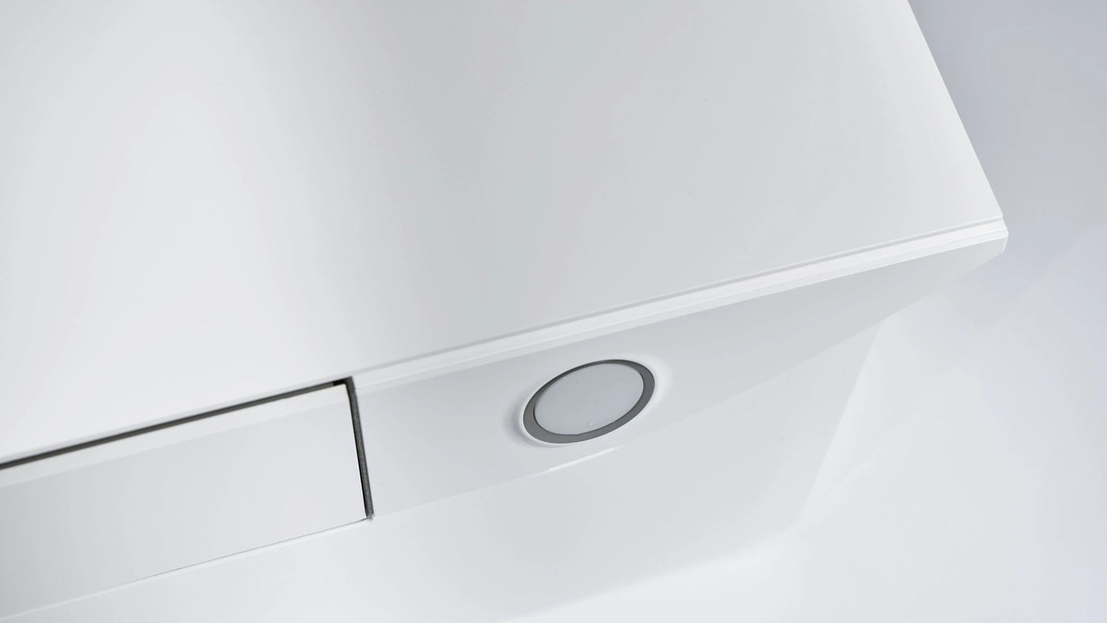 Daikin Emura White Wi-Fi FTXJ50AW9 R-32 Bluevolution 18,000 BTU Inverter Air Conditioner