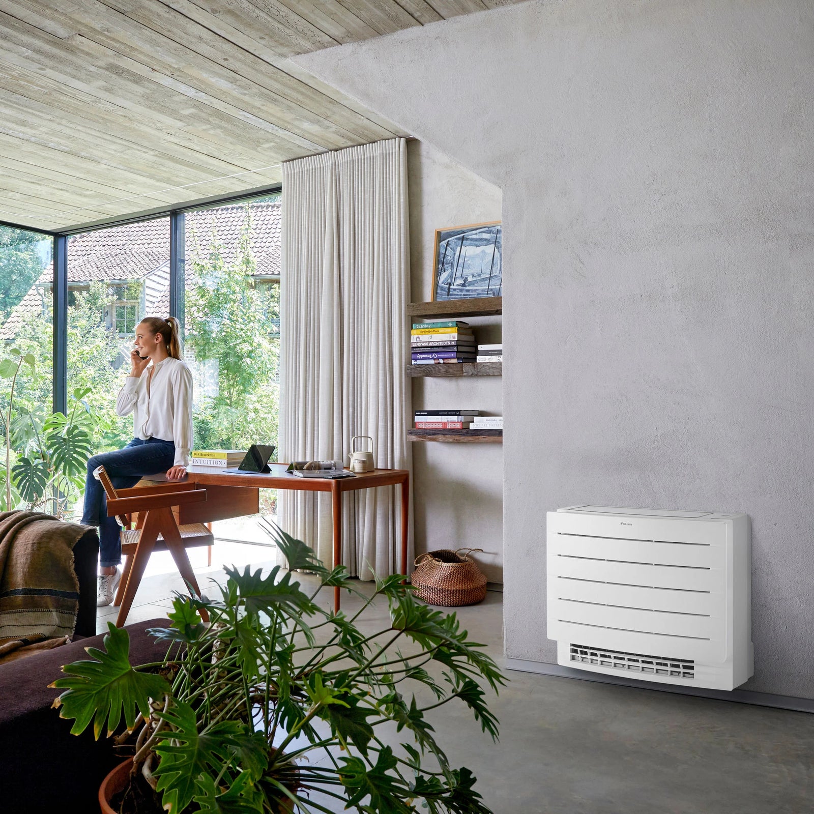 Condizionatore Climatizzatore Daikin Monosplit Inverter R-32 Perfera a Pavimento FVXM50B 18000 BTU Wifi Integrato
