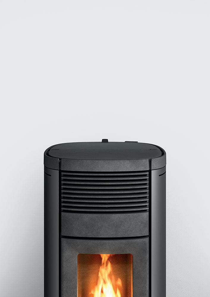 Stufa a Pellet MCZ Musa Hydromatic 24 R Maestro Plus Da 24 Kw Vari Colori