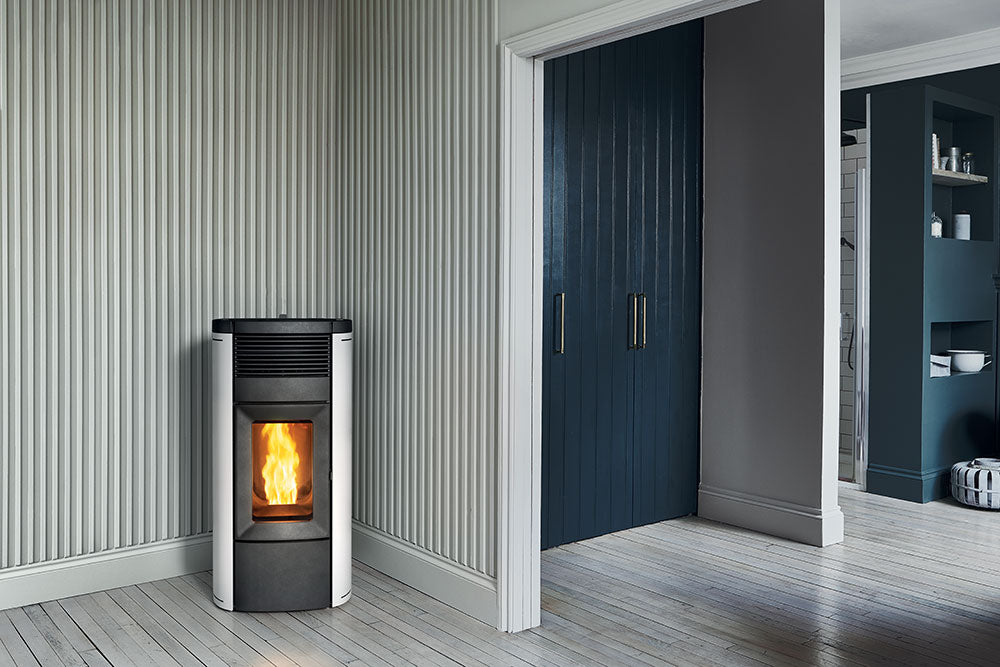 Stufa a Pellet MCZ Musa Hydromatic 24 R Maestro Plus Da 24 Kw Vari Colori